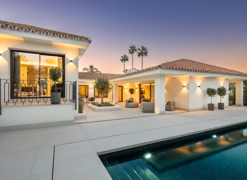 Resale - Villa - Marbella - Nueva Andalucía