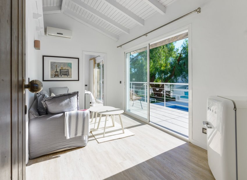 Resale - Villa - Marbella - Nueva Andalucía