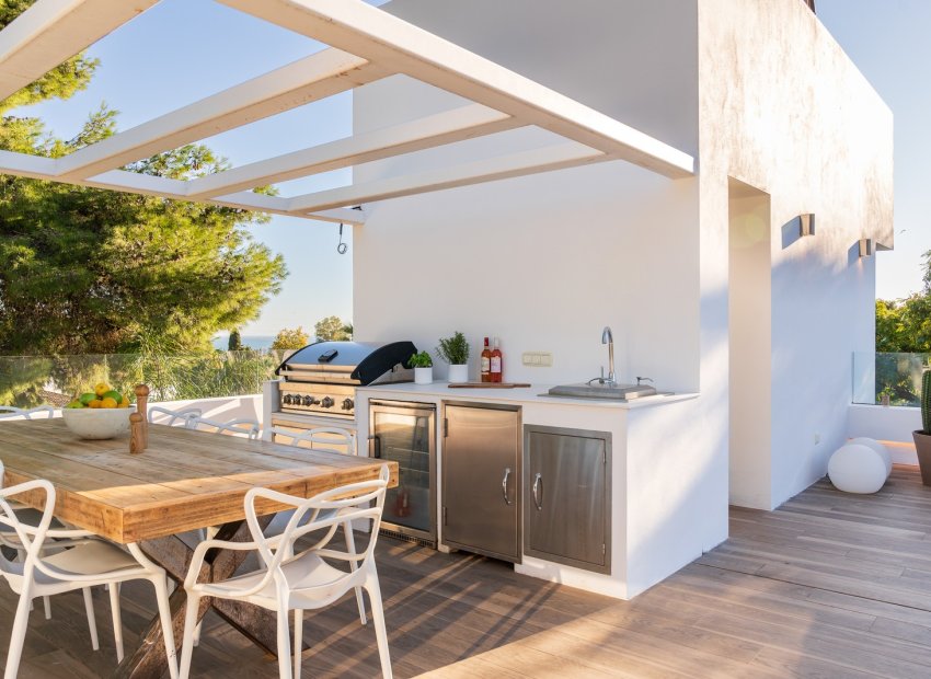 Resale - Villa - Marbella - Nueva Andalucía