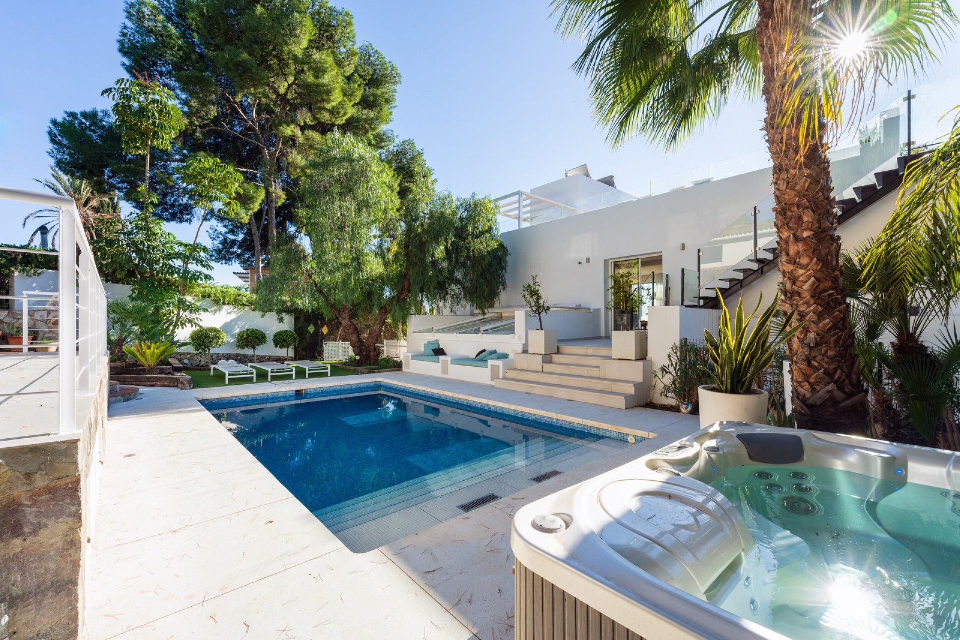 Resale - Villa - Marbella - Nueva Andalucía