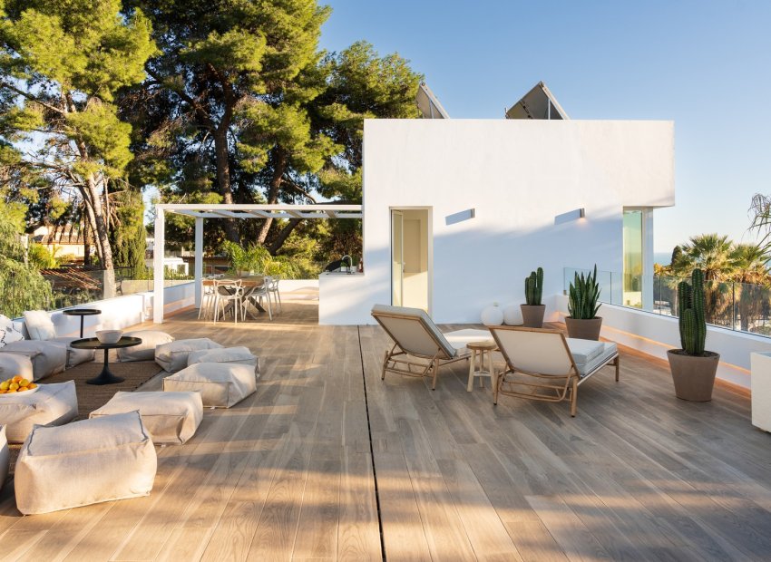 Resale - Villa - Marbella - Nueva Andalucía