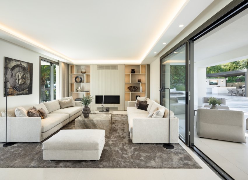 Resale - Villa - Marbella - Nueva Andalucía