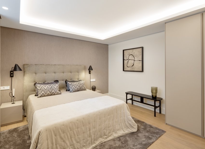 Resale - Villa - Marbella - Nueva Andalucía