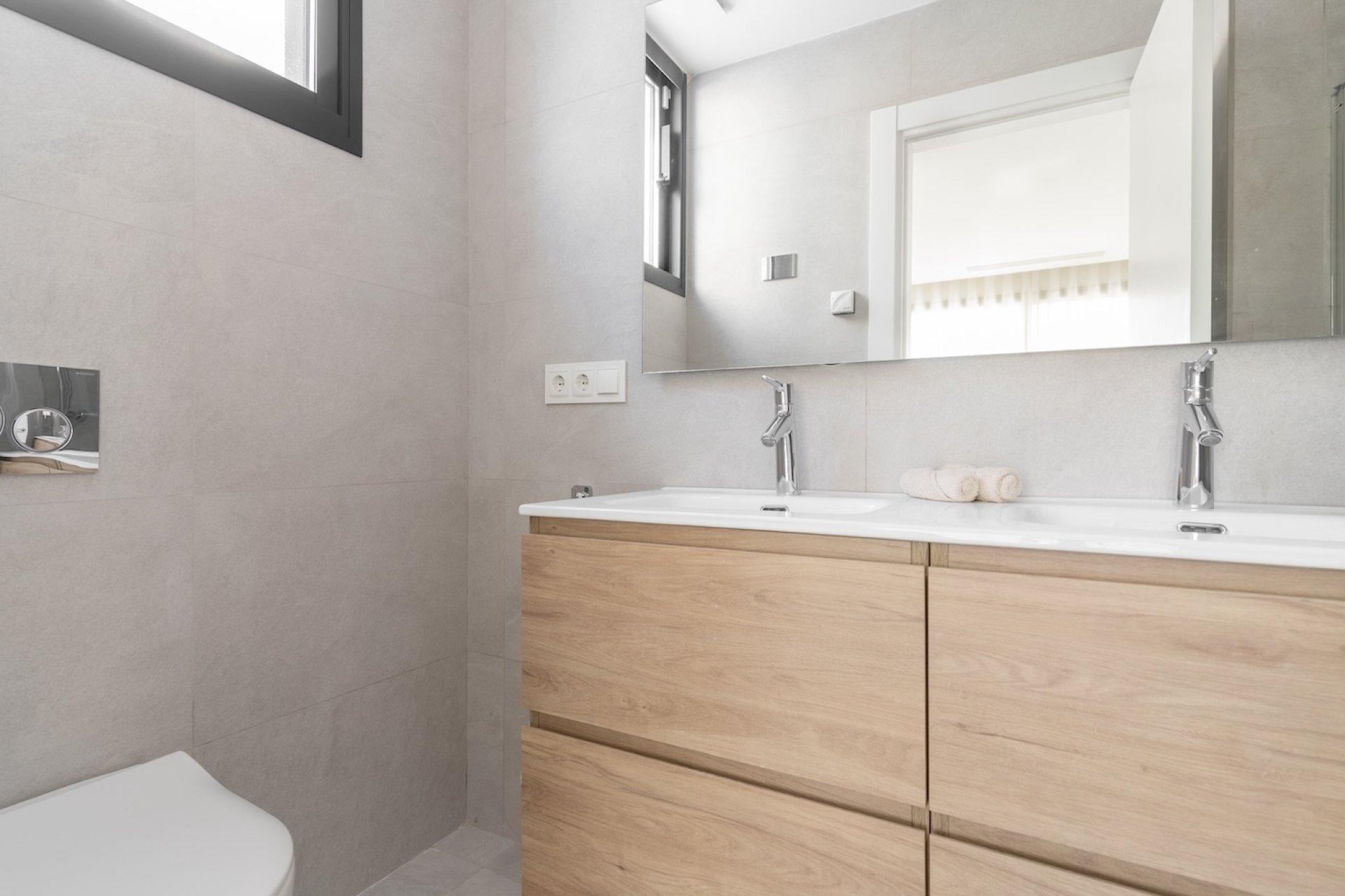 Resale - Villa - Marbella - Nueva Andalucía