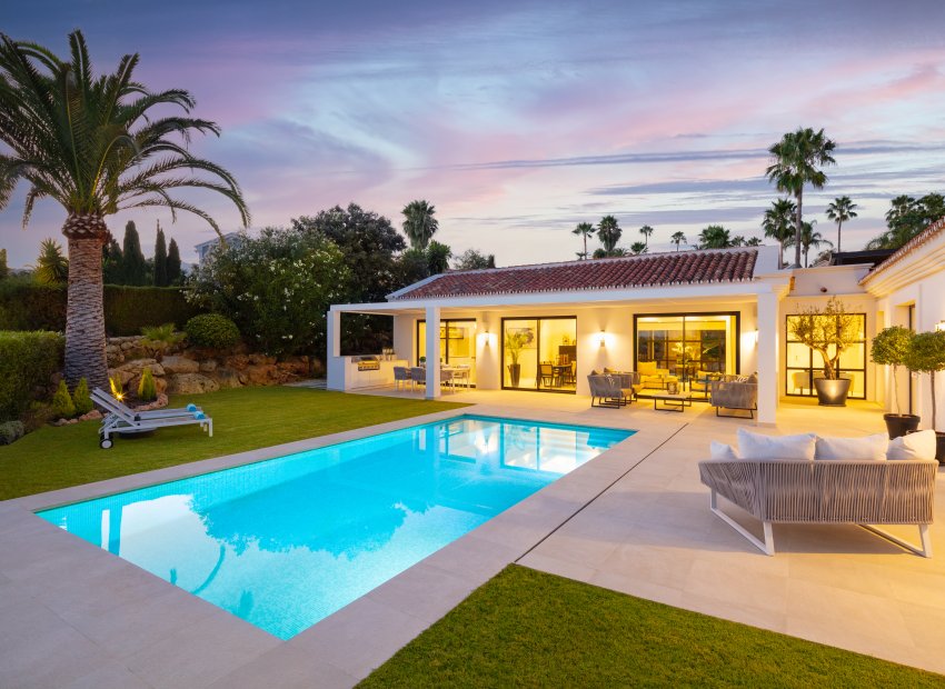 Resale - Villa - Marbella - Nueva Andalucía