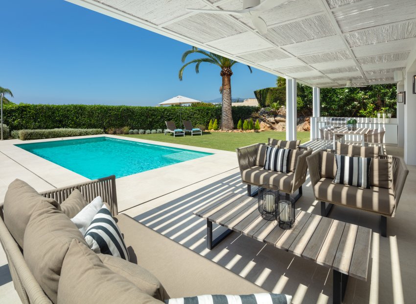 Resale - Villa - Marbella - Nueva Andalucía