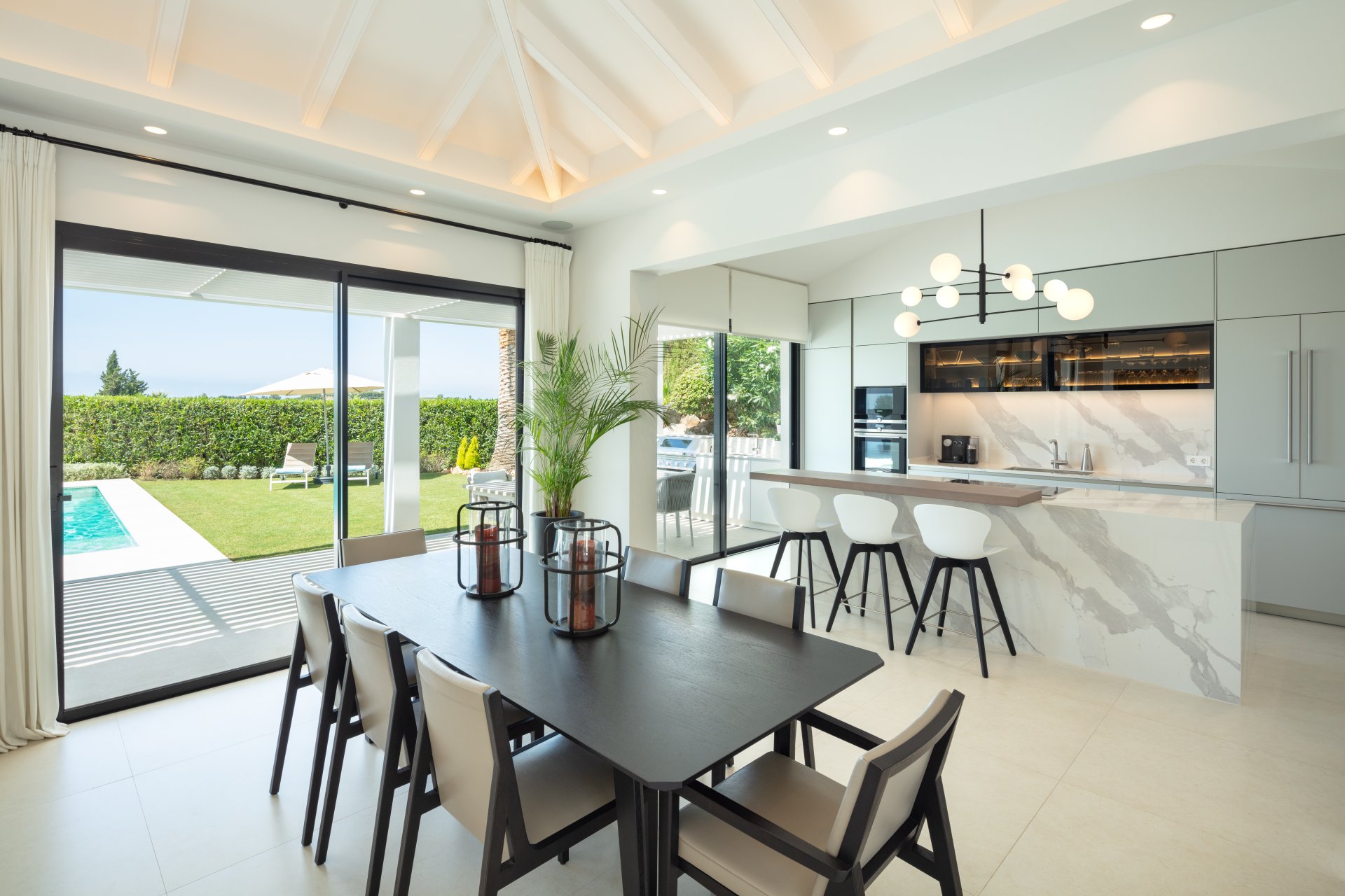 Resale - Villa - Marbella - Nueva Andalucía