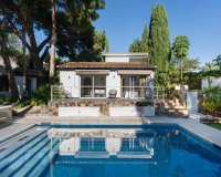 Resale - Villa - Marbella - Nueva Andalucía