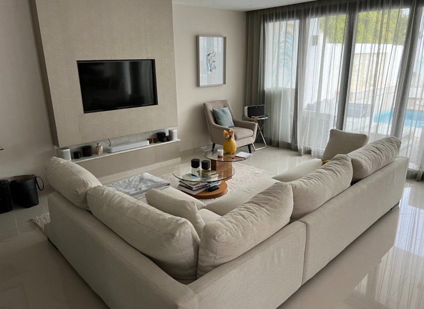 Resale - Villa - Marbella - San Pedro Alcántara