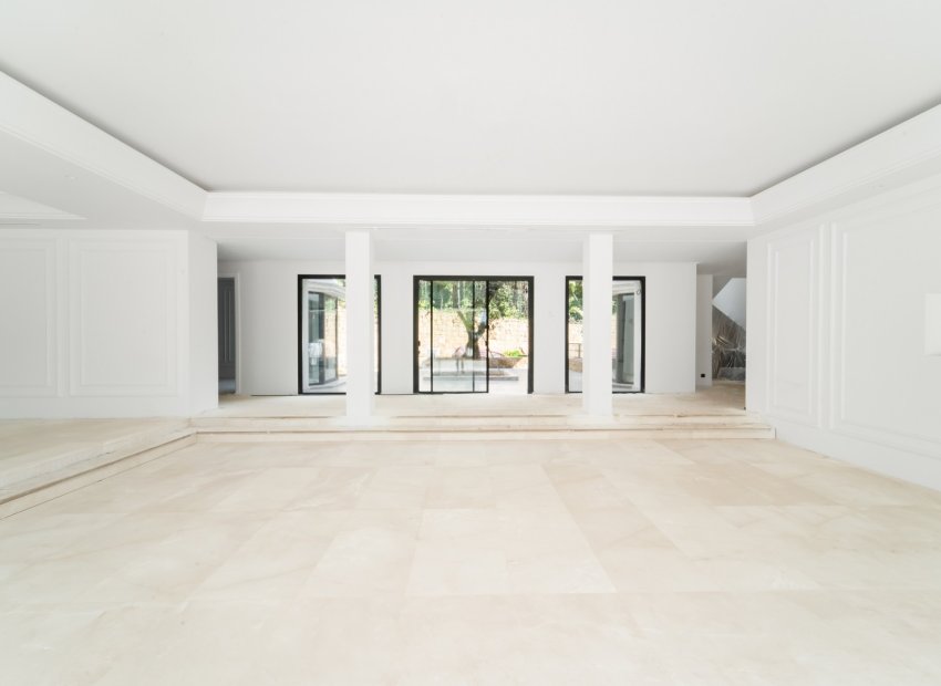 Resale - Villa - Marbella - Sierra Blanca