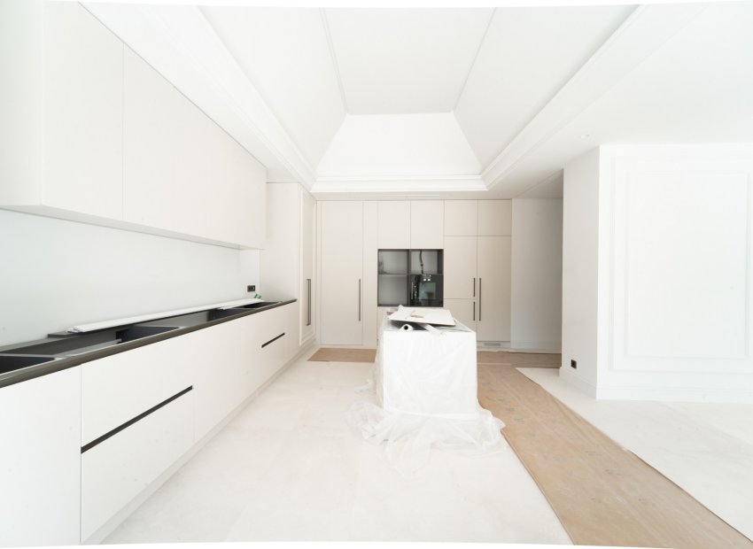 Resale - Villa - Marbella - Sierra Blanca