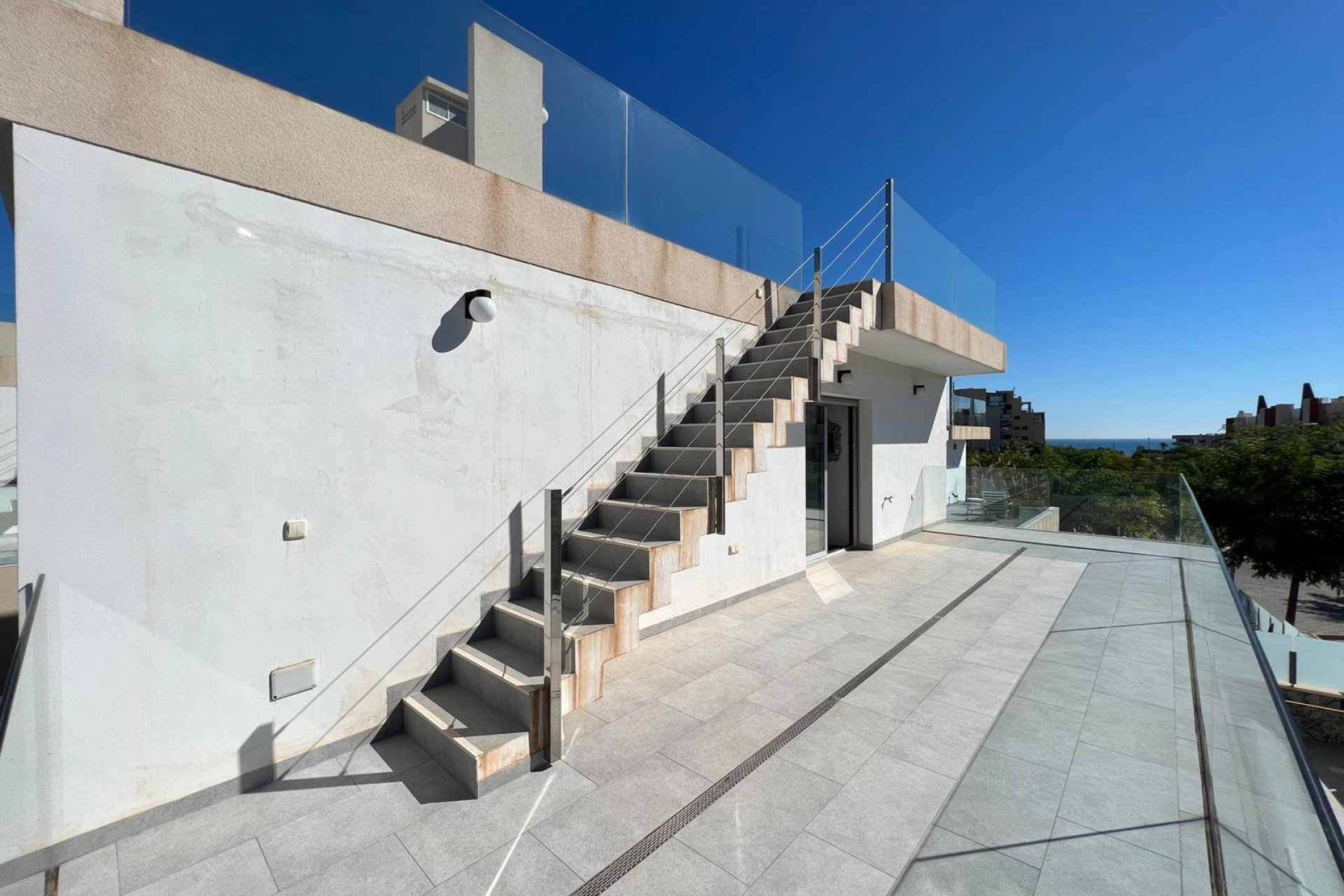 Resale - Villa - Mil Palmeras - Costa Blanca Sur