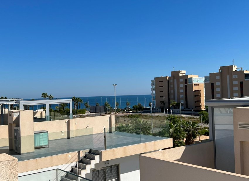Resale - Villa - Mil Palmeras - Costa Blanca