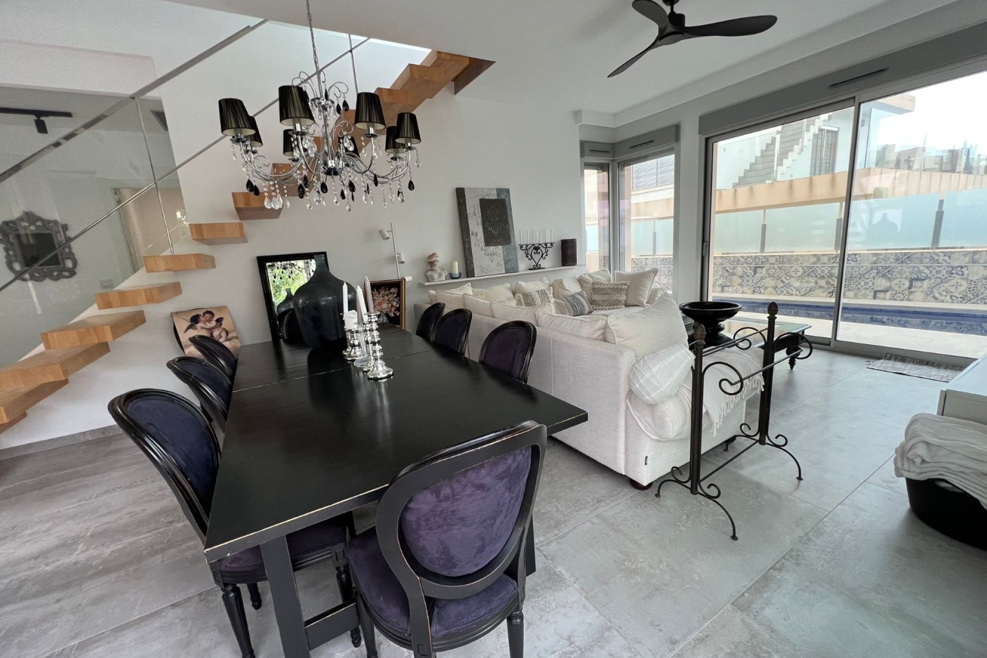 Resale - Villa - Mil Palmeras - Costa Blanca