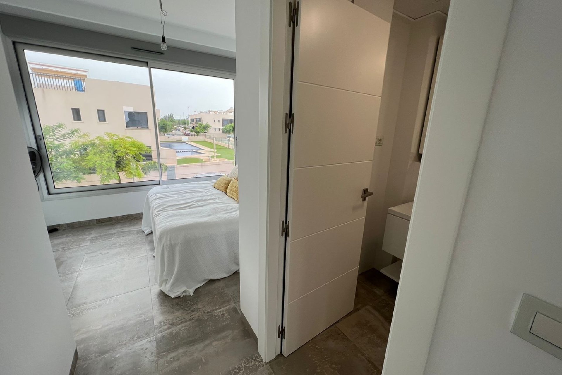 Resale - Villa - Mil Palmeras - Costa Blanca