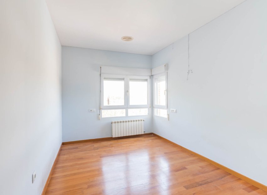 Resale - Villa - MOLINA DEL SEGURA