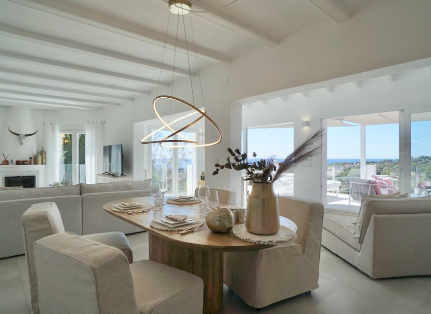 Resale - Villa - Moraira - Benimeit