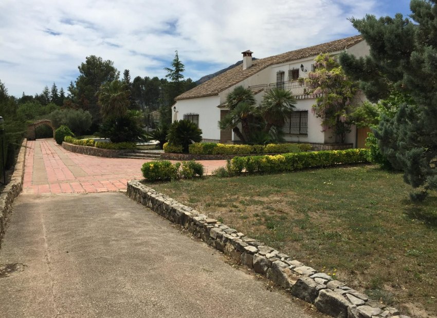 Resale - Villa - Muro de Alcoy