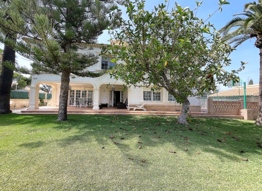 Resale - Villa - Orihuela Costa - Cabo Roig