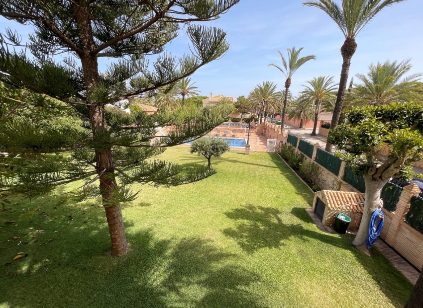 Resale - Villa - Orihuela Costa - Cabo Roig