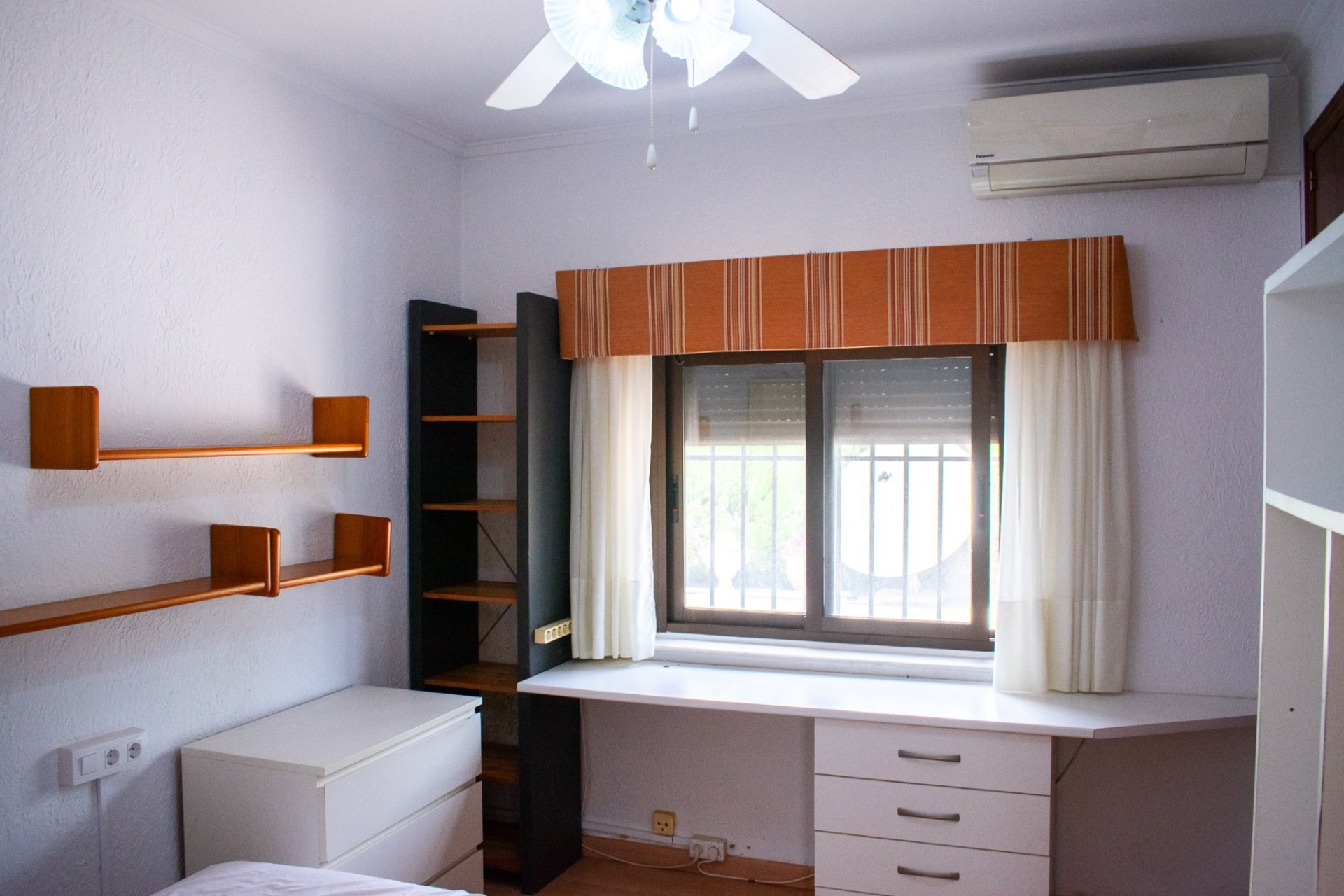 Resale - Villa - Orihuela Costa - Cabo Roig