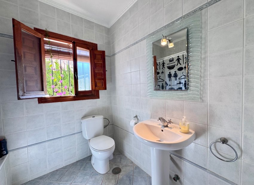 Resale - Villa - Orihuela Costa - Cabo Roig