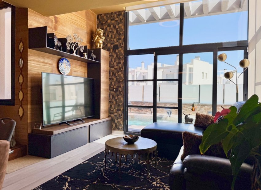 Resale - Villa - Orihuela Costa - Cabo Roig