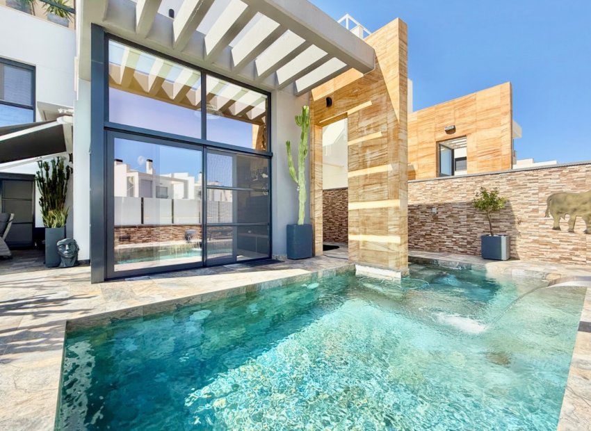 Resale - Villa - Orihuela Costa - Cabo Roig