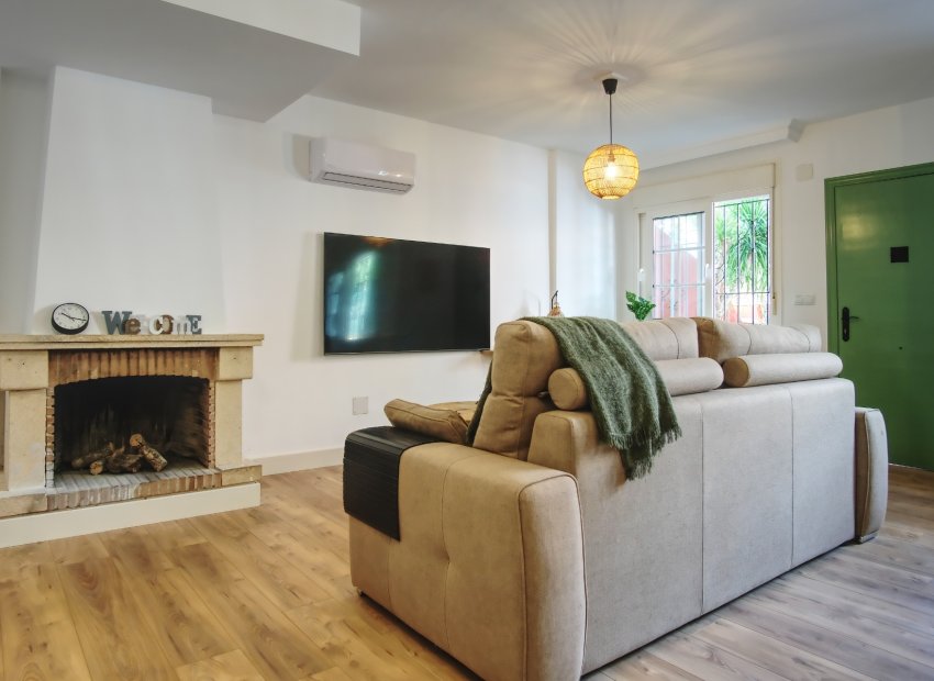 Resale - Villa - Orihuela Costa - Costa Blanca South