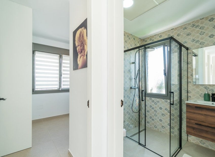 Resale - Villa - Orihuela Costa - Costa Blanca