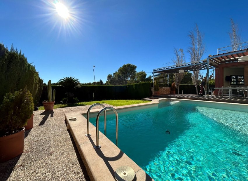 Resale - Villa - Orihuela Costa - Dehesa de campoamor