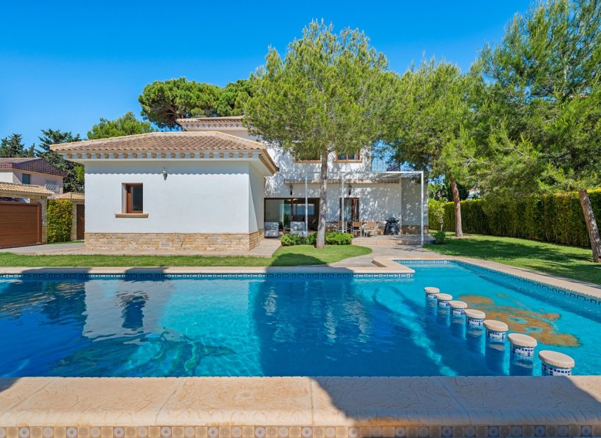 Resale - Villa - Orihuela Costa - Dehesa de campoamor