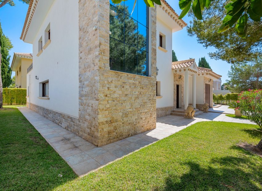 Resale - Villa - Orihuela Costa - Dehesa de campoamor