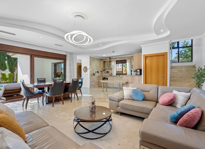 Resale - Villa - Orihuela Costa - Dehesa de campoamor