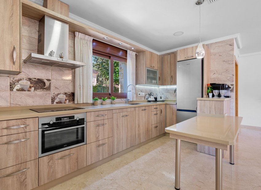 Resale - Villa - Orihuela Costa - Dehesa de campoamor