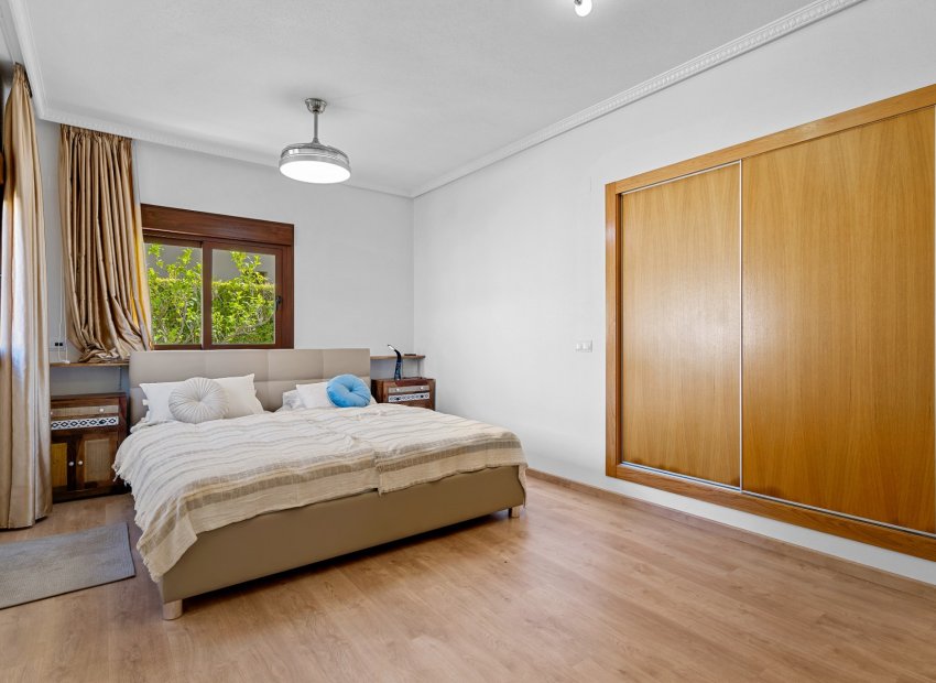 Resale - Villa - Orihuela Costa - Dehesa de campoamor