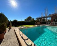 Resale - Villa - Orihuela Costa - Dehesa de campoamor