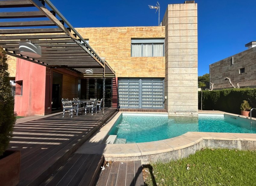 Resale - Villa - Orihuela Costa - Dehesa de campoamor