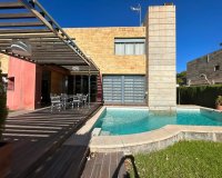 Resale - Villa - Orihuela Costa - Dehesa de campoamor