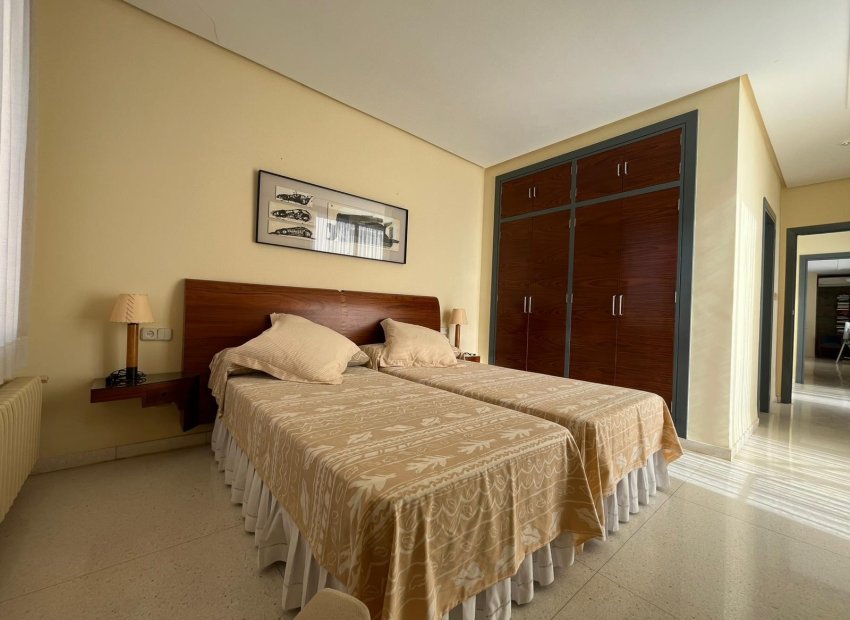 Resale - Villa - Orihuela Costa - Dehesa de campoamor