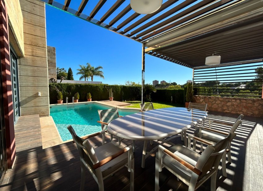 Resale - Villa - Orihuela Costa - Dehesa de campoamor