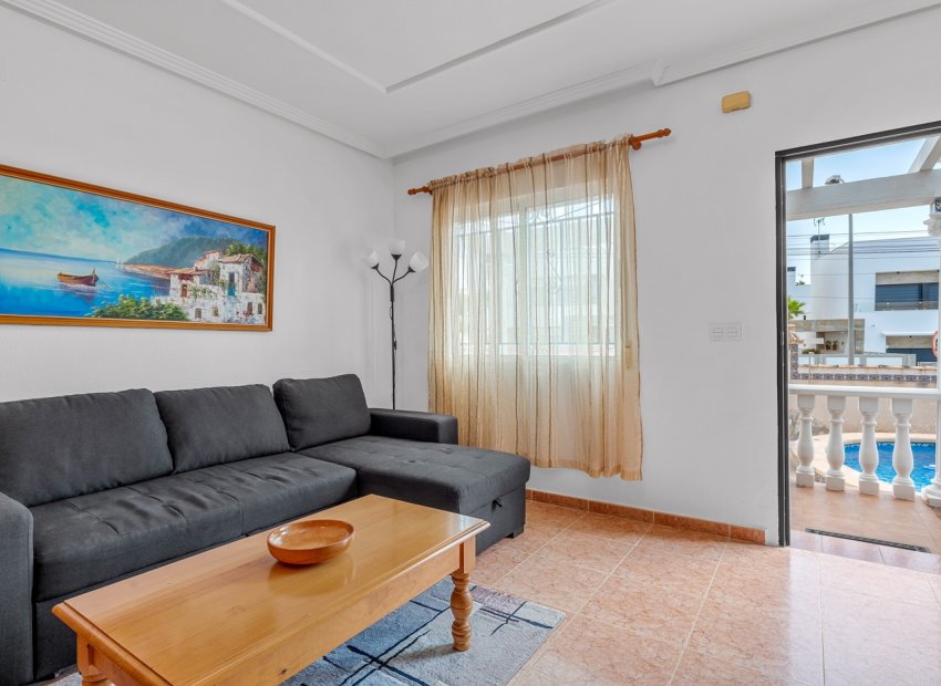 Resale - Villa - Orihuela Costa - El Galan