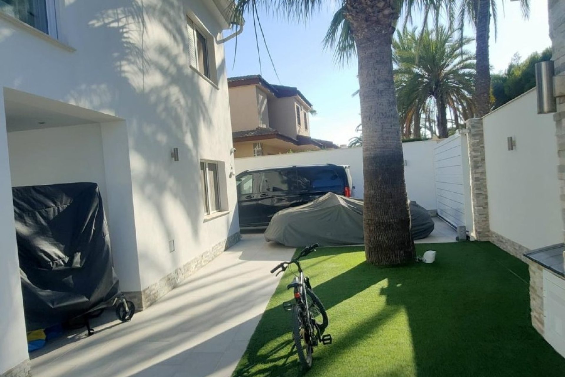 Resale - Villa - Orihuela Costa - La Zenia