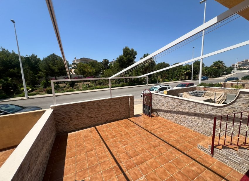 Resale - Villa - Orihuela Costa - La Zenia