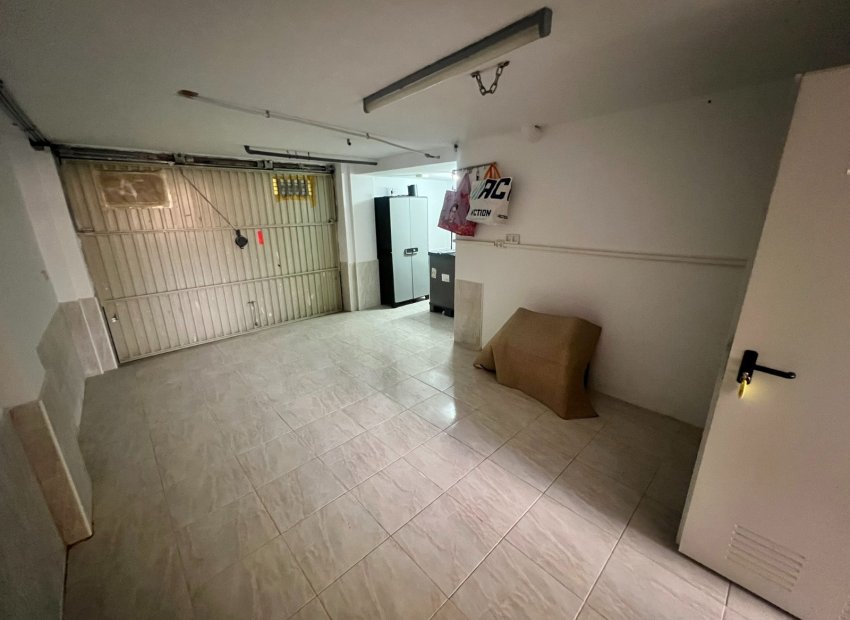 Resale - Villa - Orihuela Costa - La Zenia