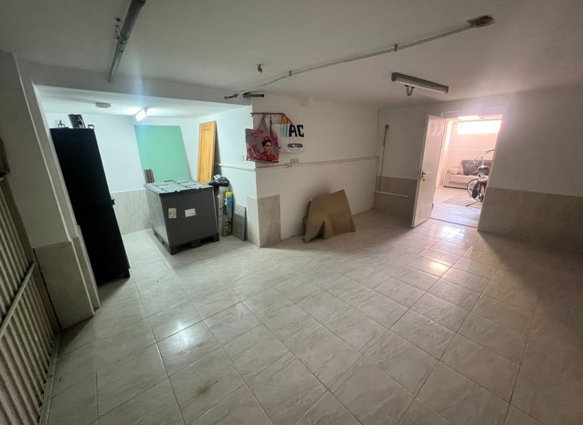 Resale - Villa - Orihuela Costa - La Zenia