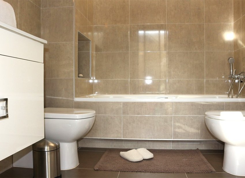 Resale - Villa - Orihuela Costa - La Zenia