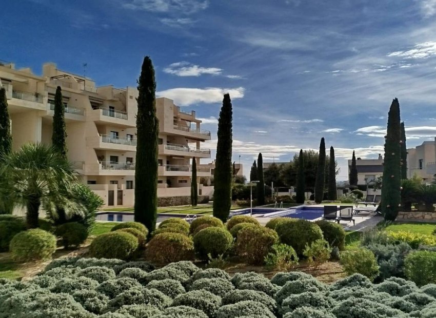 Resale - Villa - Orihuela Costa - La Zenia