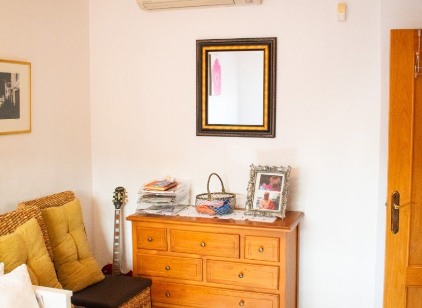 Resale - Villa - Orihuela Costa - La Zenia