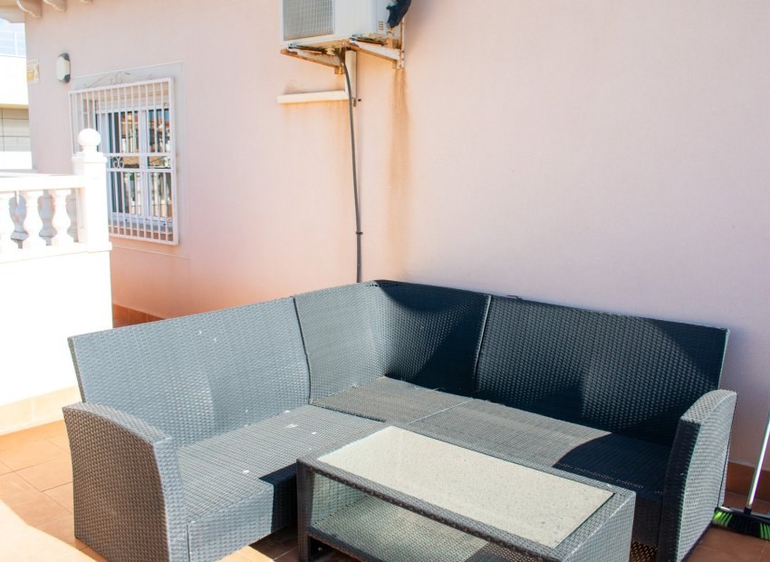 Resale - Villa - Orihuela Costa - La Zenia